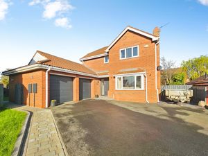 Photo 9- click for photo gallery